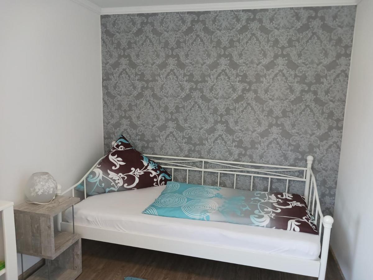 Bei Den Geissens Apartamento Aldersbach Exterior foto
